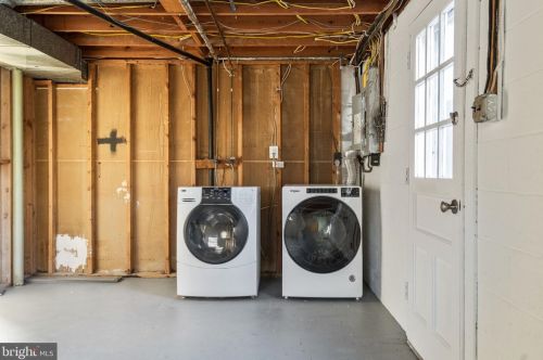 4228 Corcoran St, Alexandria VA 22309-1311 exterior