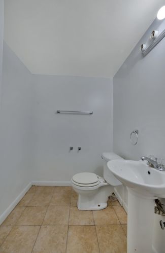 317 136 St, Chicago IL 60827-1823 exterior