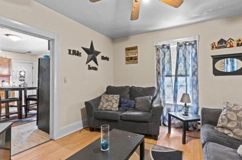 22 Dean St, Woonsocket RI  02895-1314 exterior