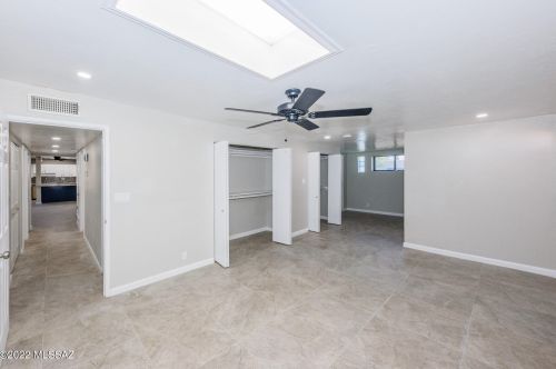 8648 Kenyon Dr, Tucson AZ  85710-4234 exterior