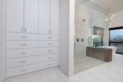 4911 Mission Hill Dr, Tucson AZ  85718-2607 exterior