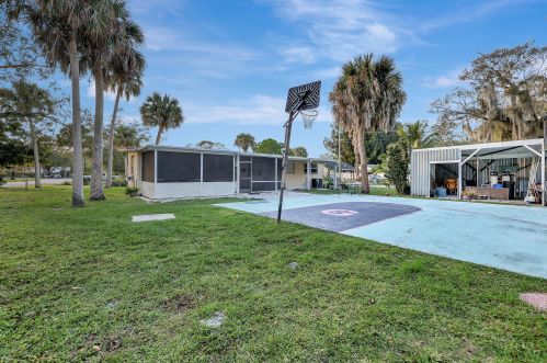 4808 Regina Dr, Fort Pierce, FL 34982-7060