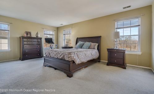 17 Cottonwood Dr, Jackson Twp NJ 08527-4940 exterior