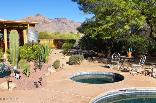 1202 Chula Vista Rd, Tucson AZ  85704-3008 exterior