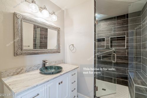 1826 43rd St, Phoenix AZ 85050-8770 exterior