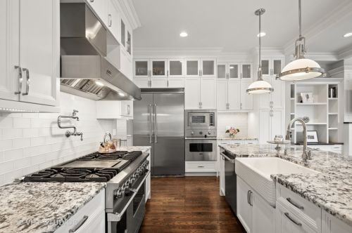 1654 Carmen Ave, Chicago IL 60640-2703 exterior