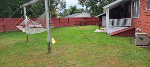 22 Side Dr, Concord NH 03301-5470 exterior