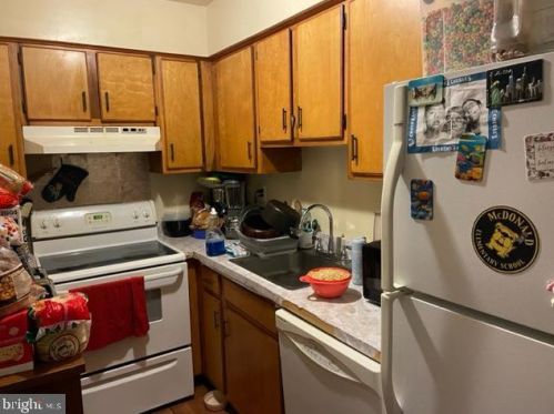 2023 Jason Dr, Huntingdon Valley, PA 19006-1736