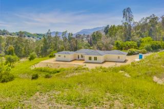 40185 Ross Rd, Fallbrook, CA 92028-8577