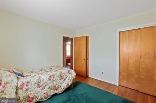 678 Allison Rd, Huntingdon Valley PA 19006-2905 exterior