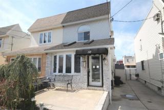 2046 73rd St, Brooklyn, NY 11204-5826