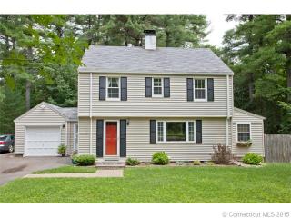 156 Farms Village Rd, Simsbury, CT 06070-2322