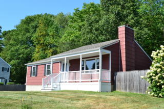 84 Countryside Dr, Hackettstown, NJ 07840-1511