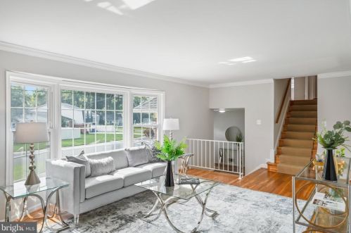 11814 Coldstream Dr, Rockville MD 20854-3620 exterior