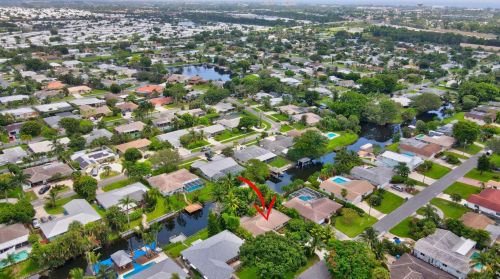1281 27 Ave, Boynton Beach FL 33435-7632 exterior