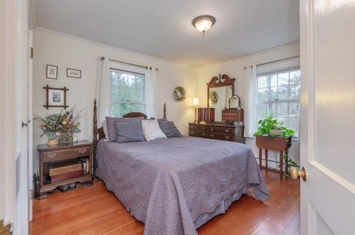 212 Hopkinton Rd, Concord NH 03301-7911 exterior