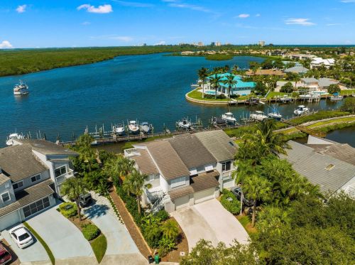 2428 Harbour Cove Dr, Fort Pierce FL  34949-1515 exterior