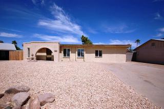 6407 41st Pl, Phoenix AZ  85042-5112 exterior