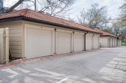 9525 Capital Of Texas Hwy, Austin TX 78759-7245 exterior