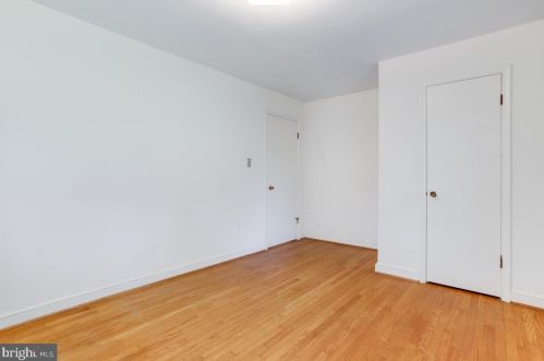 1002 Cliftonbrook Ln, Silver Spring MD 20905-3709 exterior