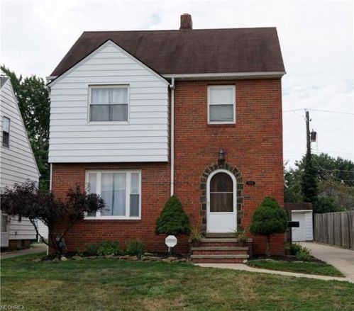 8219 Deerfield Dr, Cleveland, OH 44129-4332