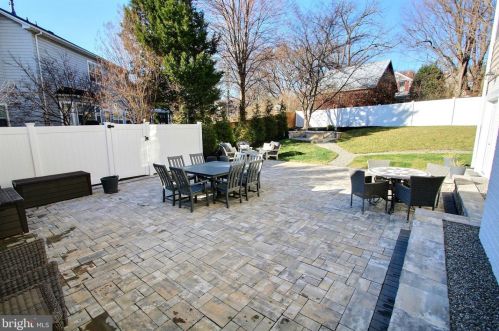 405 Great Falls Rd, Rockville MD  20850-2883 exterior