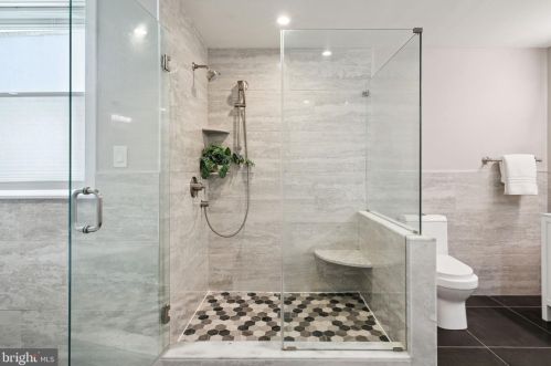 630 Catharine St, Philadelphia PA  19147-2937 exterior