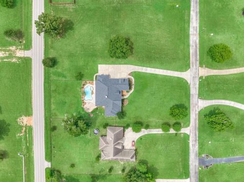 18933 Hbr Side Blvd, Montgomery TX 77356-3224 exterior