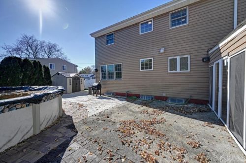 40 Grace Dr, Old Bridge NJ  08857-2545 exterior