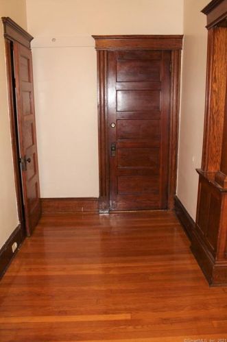 1078 Blvd, Hartford CT 06119-1714 exterior