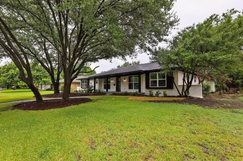 11032 Carissa Dr, Dallas TX  75218-1366 exterior