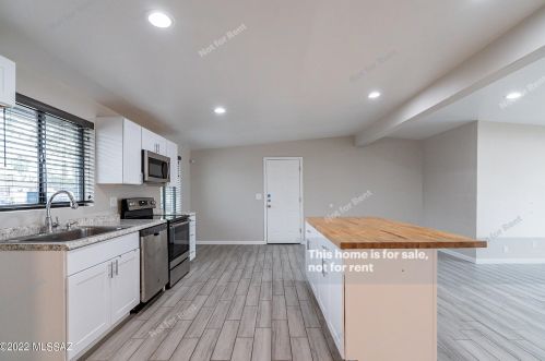 6161 15th St, Tucson AZ 85701-2417 exterior