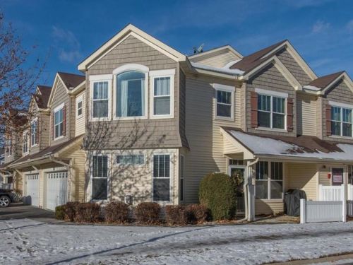 2188 Shamrock Pl, Chaska, MN 55318-5404