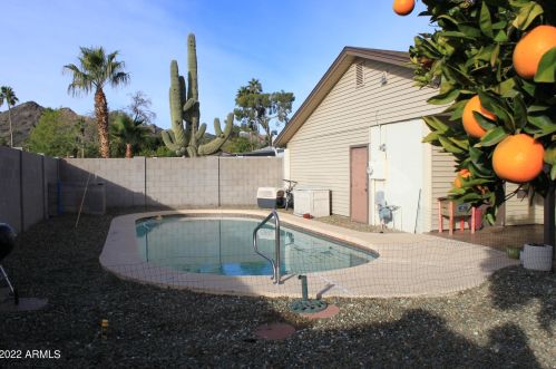 10215 26th St, Phoenix AZ 85050-1906 exterior