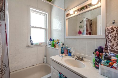 403 Jackson St, Waukegan IL 60085-6341 exterior