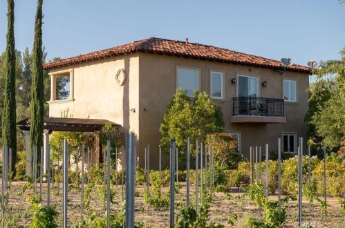 38330 De Portola Rd, Temecula, CA 92592-8985