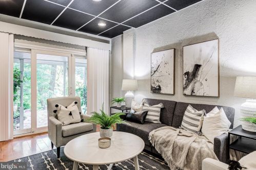 5066 Bonnie Branch Rd, Ellicott MD 21043-7002 exterior