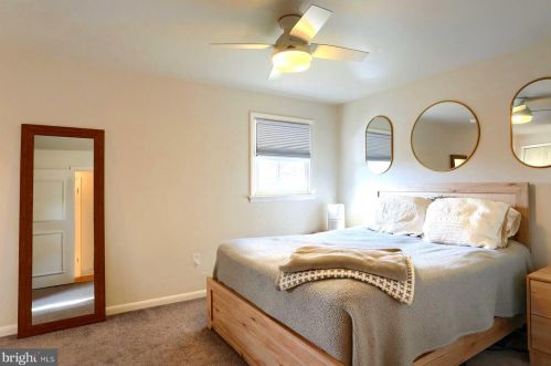 1131 Hermosa Ave, Lancaster PA 17601-1526 exterior