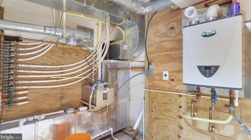 4512 Dolphin Ln, Alexandria VA 22309-3110 exterior