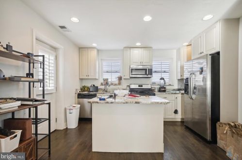 5060 Just St, Washington, DC 20019-5558