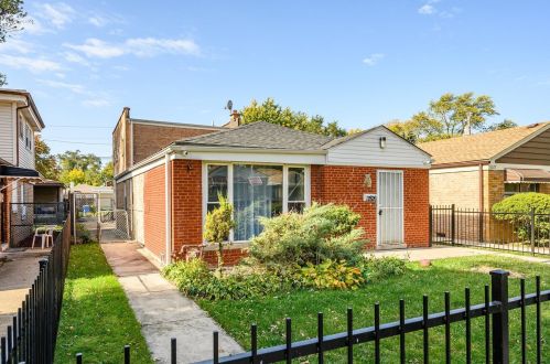 12826 Peoria St, Chicago, IL 60643-6619