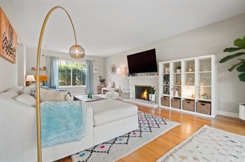 608 Dorothy Ln, Fullerton CA 92831-2704 exterior