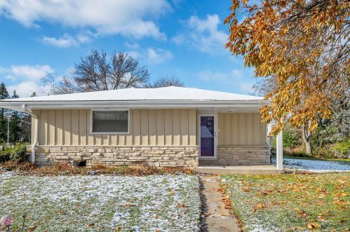 10204 Burleigh St, Milwaukee WI  53222-3304 exterior