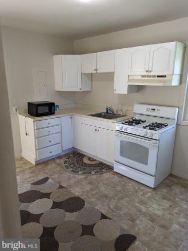 6338 Old Dominion Dr, Mc Lean VA  22101-4117 exterior