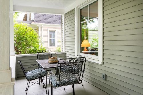 1610 Madison St, Madison WI  53711-2122 exterior