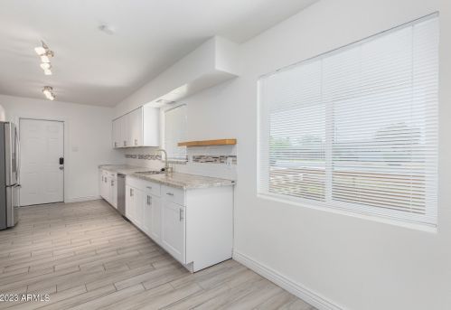 2032 Campbell Ave, Phoenix AZ  85015-4126 exterior