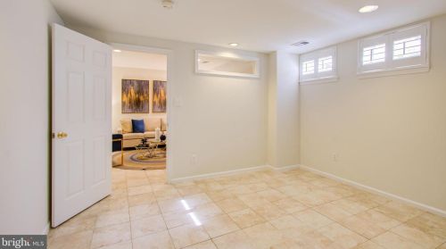 10924 Bloomingdale Dr, Rockville MD 20852-5535 exterior