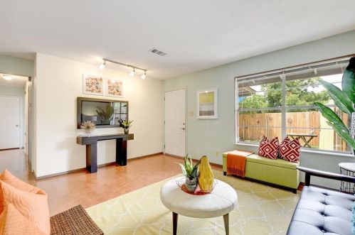 1185 Comal St, Austin TX  78702-2037 exterior