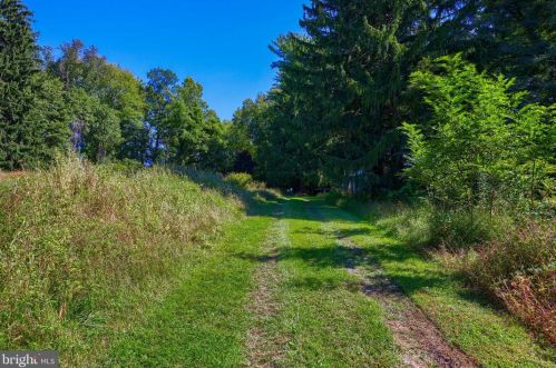 1944 Millersville Rd, Lancaster PA 17603-6153 exterior