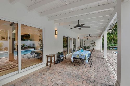 7548 Estrella Cir, Boca Raton FL  33433-1629 exterior